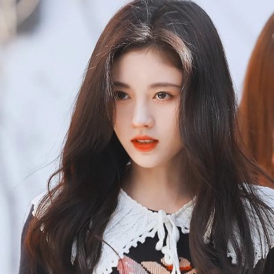 电线杆上的征婚广告，竟是美女上司